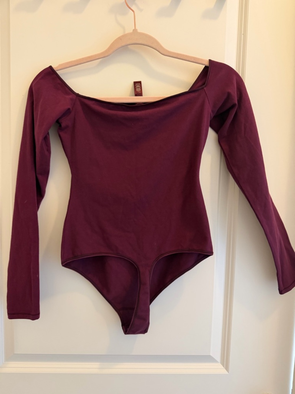 SKIMS Cotton Jersey off the Shoulder Bodysuit Maroon - Picture 3 of 5